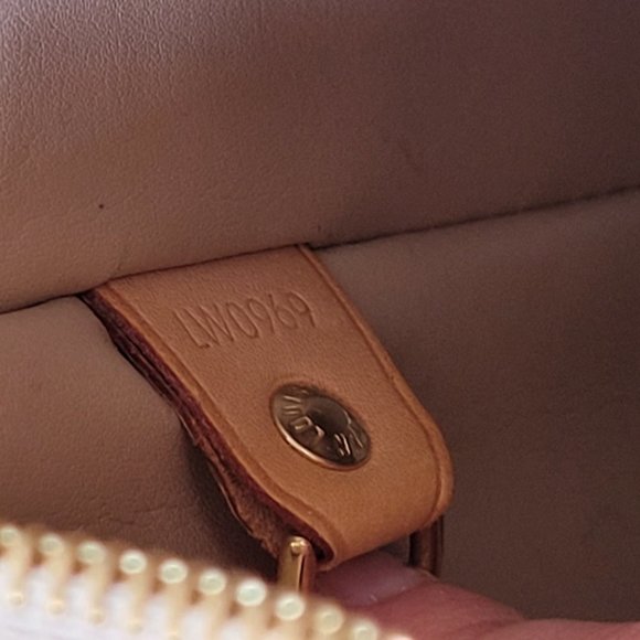 Louis vuitton houston vernis purse - Picture 4 of 7